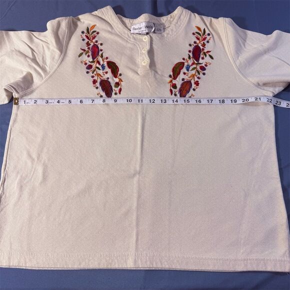 Baxter Wells Petite Ivory Floral Embroidered Henley Top Size L - Picture 4 of 8